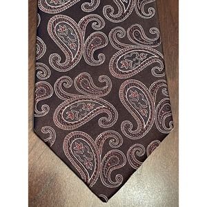 Geoffrey Beene Brown Hand Made 100% Silk Men’s Neck Tie Made In China